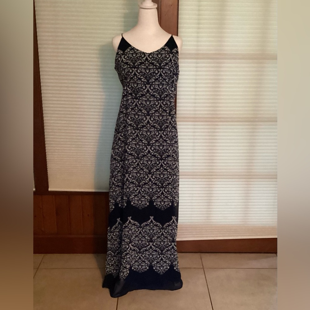 a.n.a. Cool and breezy maxi dress …..labeled large*